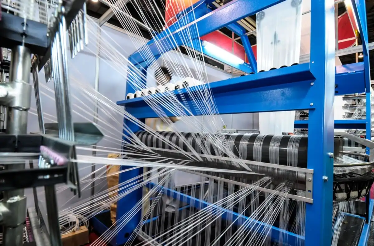 Iot & connected machines help the textile manufacturing industries